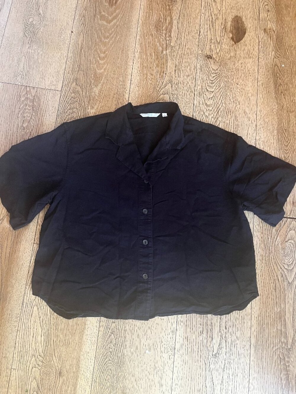 Uniqlo Womens Black Short Sleeve Collared Button Down Boxy Shirt Blouse Top XS